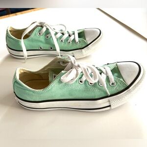 Women’s Mint Green Converse All Star Low Top Shoes Size 7
